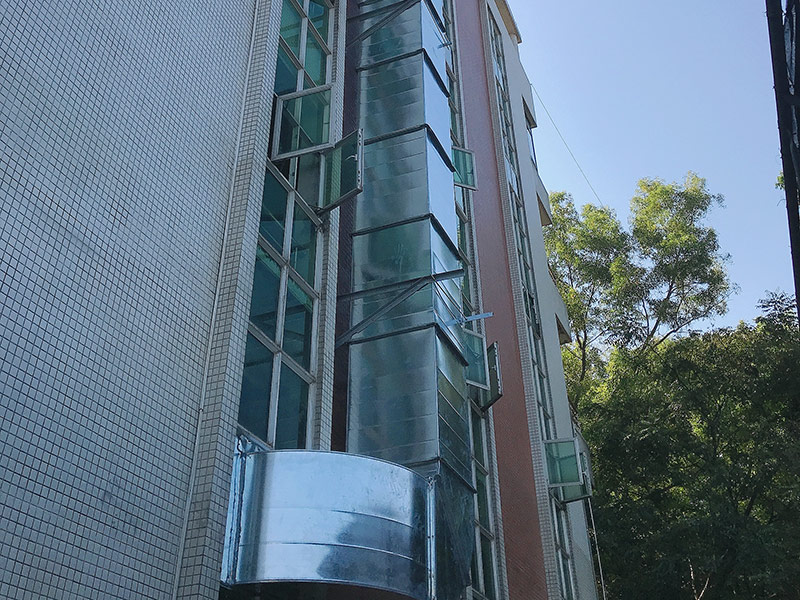 废气外墙风管安装现场